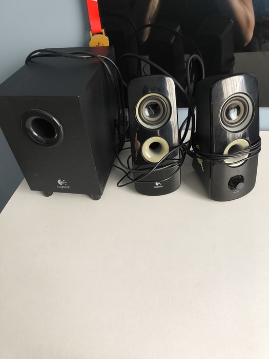 Zestaw Logitech Z323 2.1