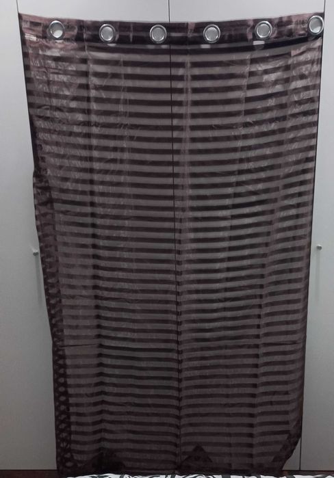Cortinados castanhos