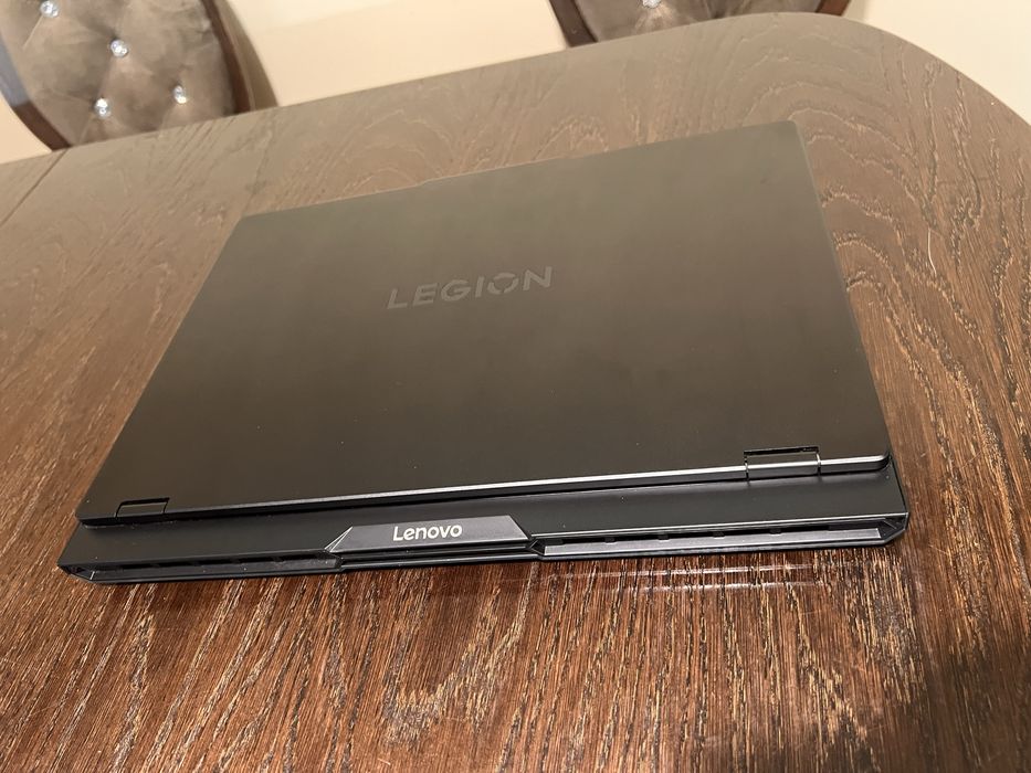 Lenovo Legion Pro 5 16IAX10 oled Rtx 5070 ultra 9-275hx ddr5-32 ssd1tb