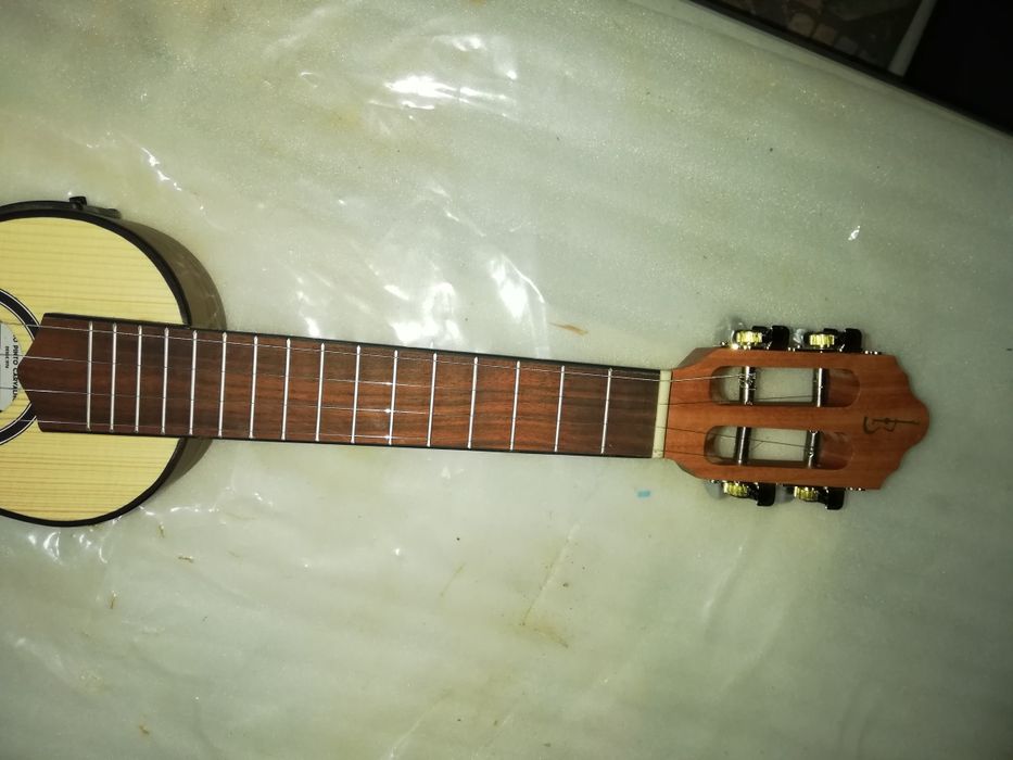 Braguinha da Madeira elétrica e acessórios