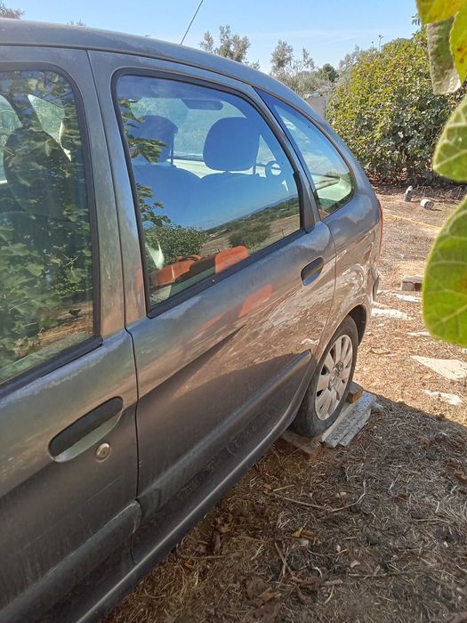 Citroen Picasso xara  para peças.