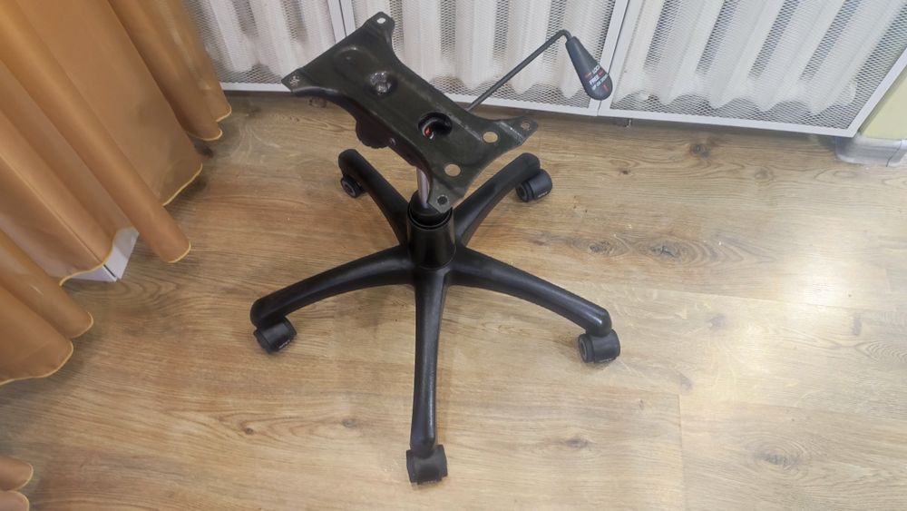 Топовий комплект крісла керівника (низ)