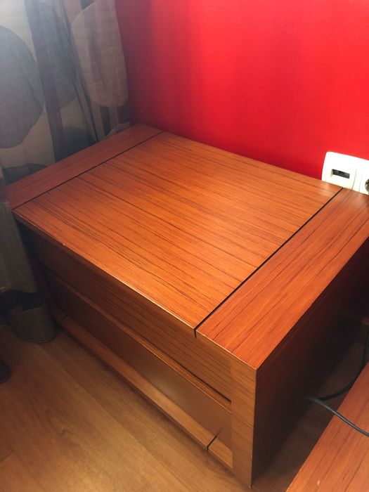 Mobilia de quarto em cerejeira (Sem colchão €280)