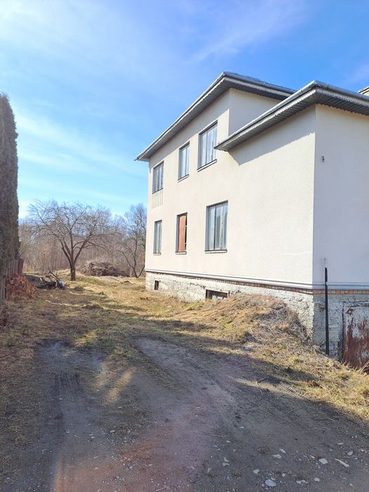 Продається будинок ( незавершене будівництво)