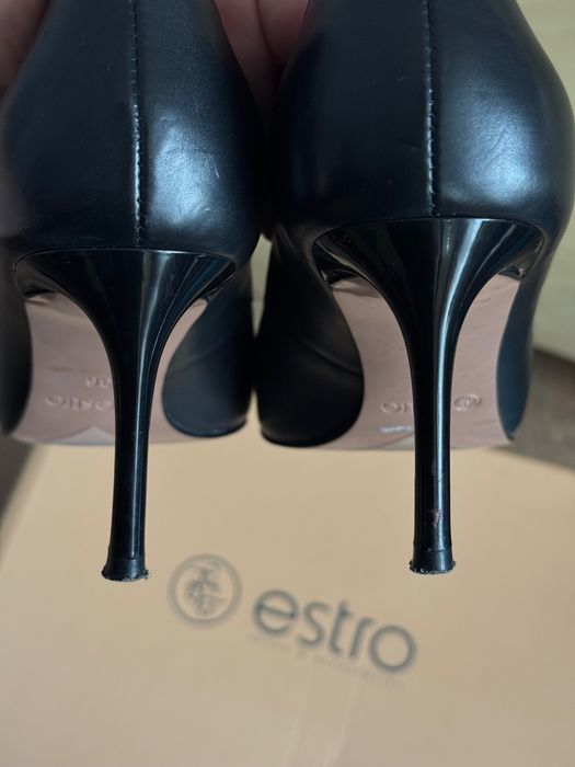 Туфлі шкіряні ESTRO 36 розмір