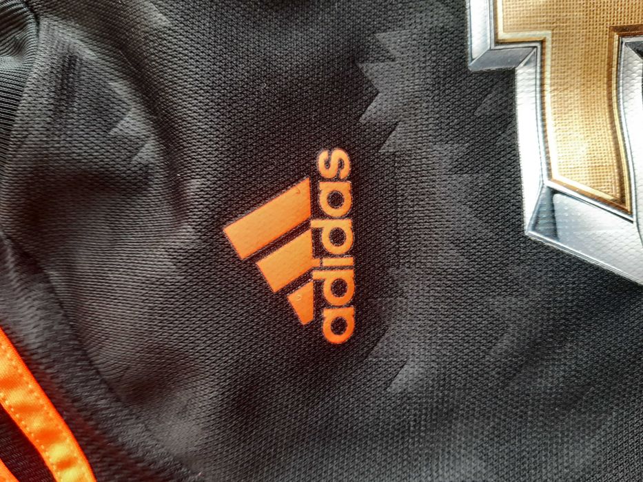 Sportowa chłopięca koszulka ADIDAS Menchester.