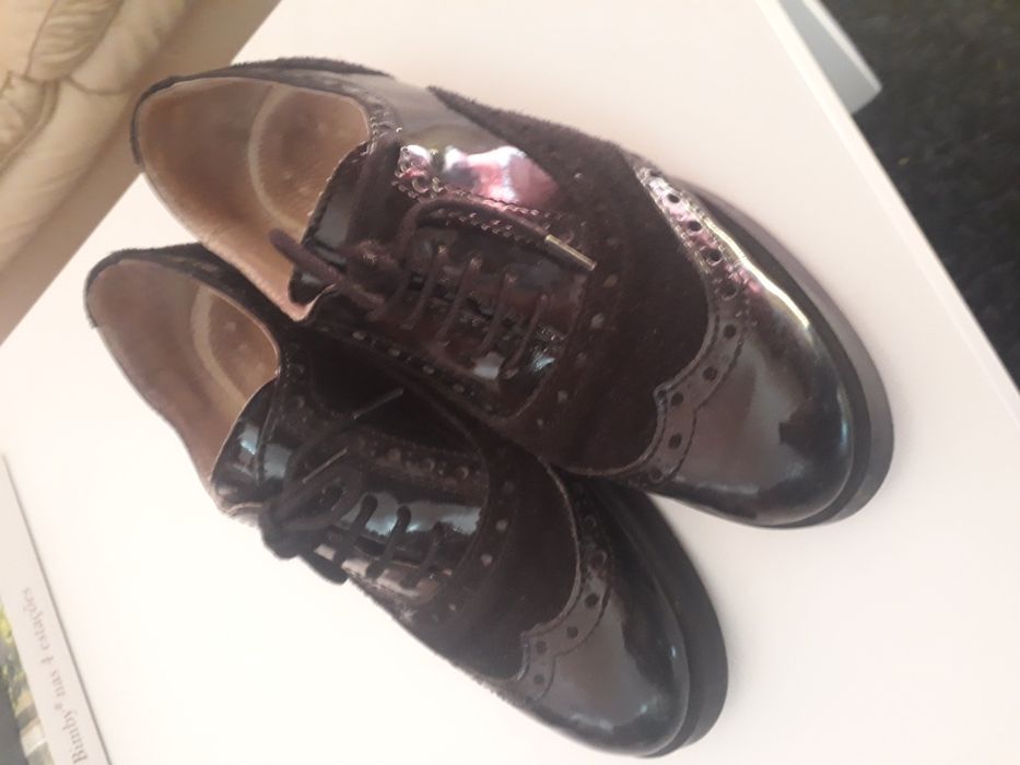 Sapatos de senhora pele