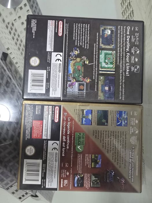 Zelda gamecube: windwaker ( limited edition) e FourSwords Adventures