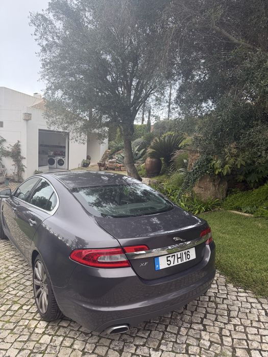 Carro com 219 mil km do ano 2009 com 2700celi biturbo  207cv revisao feito 2026 enspesao  proximo  ano 2027