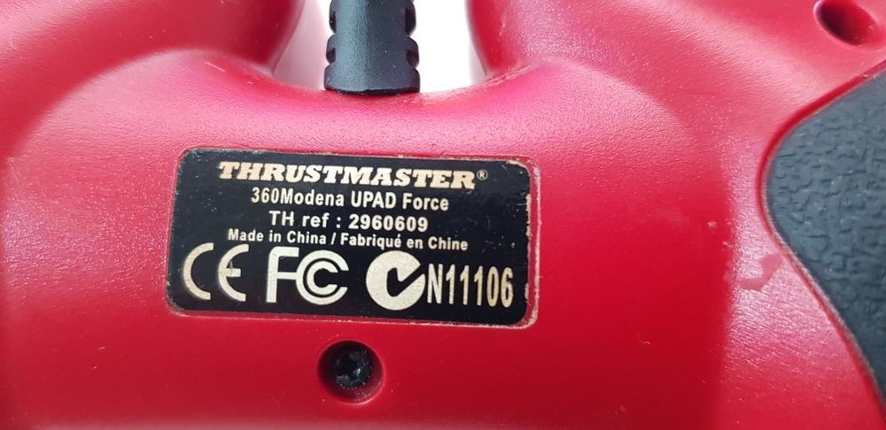 Джойстик Thrustmaster 360 Modena Upad Force PC Ferrari Racing