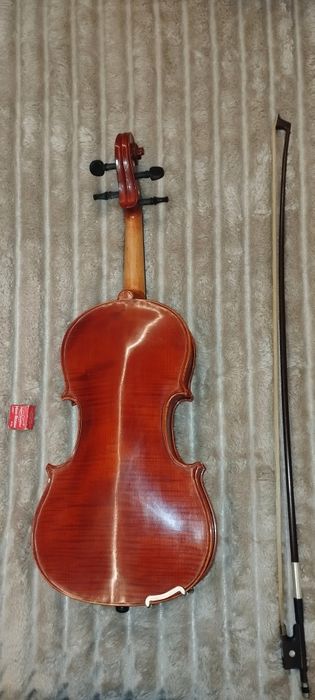 Yamaha V5 4/4: Completo + Cordas Novas + Suporte