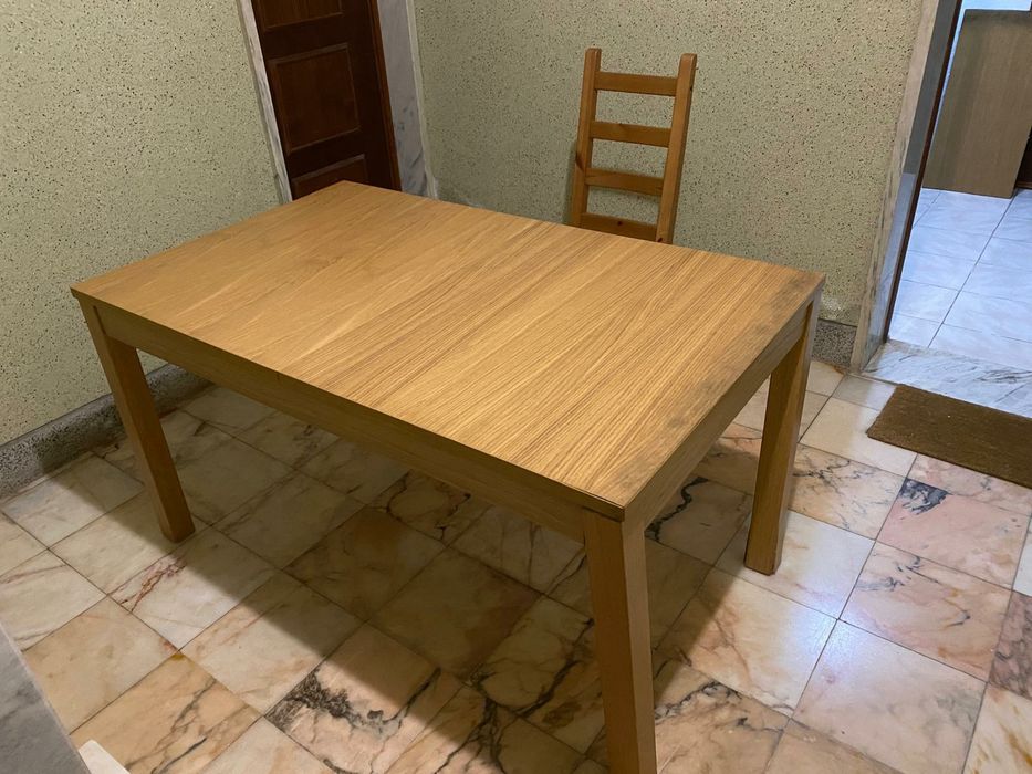 Conjunto mesa + 4 cadeiras IKEA