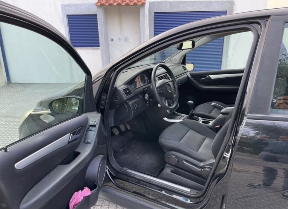 Mercedes-Benz B180 CDI — Excelente Estado — IUC Antigo