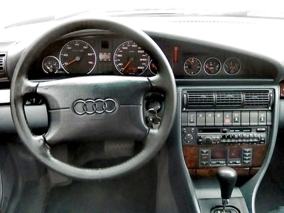 Licznik z komputerem 100 a6 s6 c4  Kierownica Taśma airbag Przełącznik świateł wycieraczek AUDI 80 b4 a8 d2 a4 b5