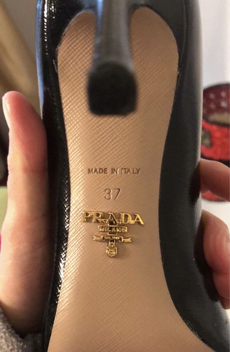 Stilettos Prada, em pele, de Coleção Permanente (salto 8cm)
