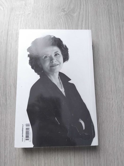 Livro Feminino Singular de Sveva Casati Modignani