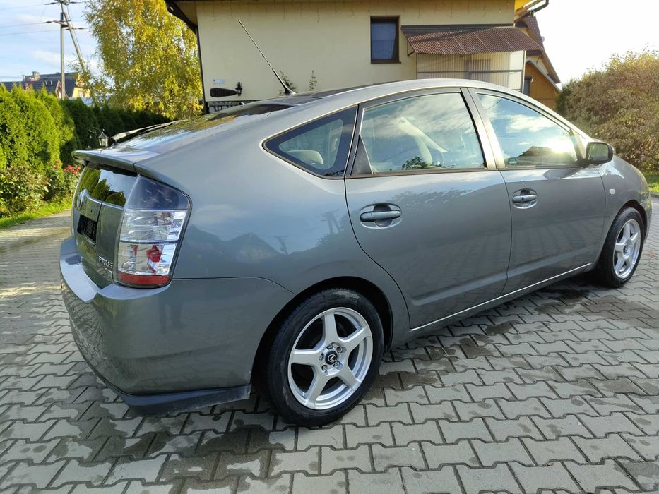 Toyota Prius 1.5 Hybryda-Benzyna  2003