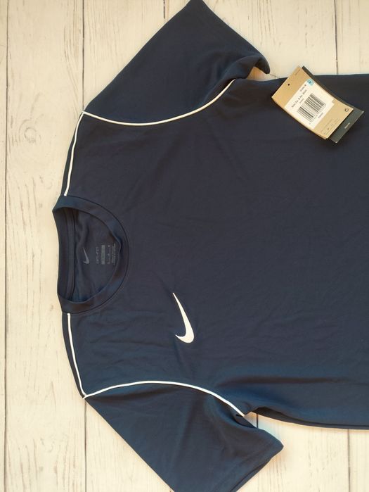 Новая футболка Nike Dri-FIT (Оригинал) с бирками — Размер M
