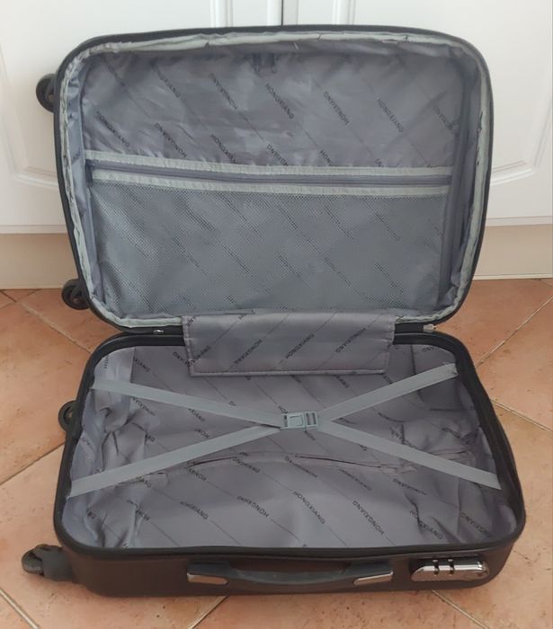 MALA CABINE 4 RODAS E CADEADO CÓDIGO.  Viagens Casa Arrumação Férias .