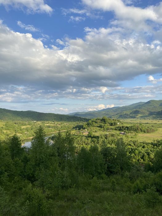 Задється будинок в Рибник