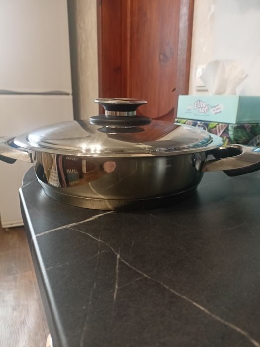 Продам сковорідку фірми BAUER