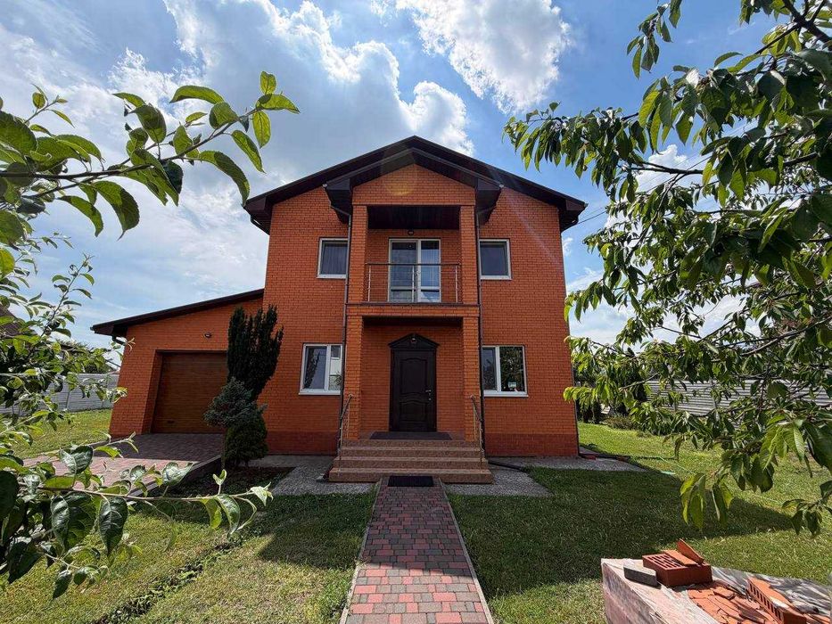 Продам 2-х этажный дом Подгородное, вул. Образцова