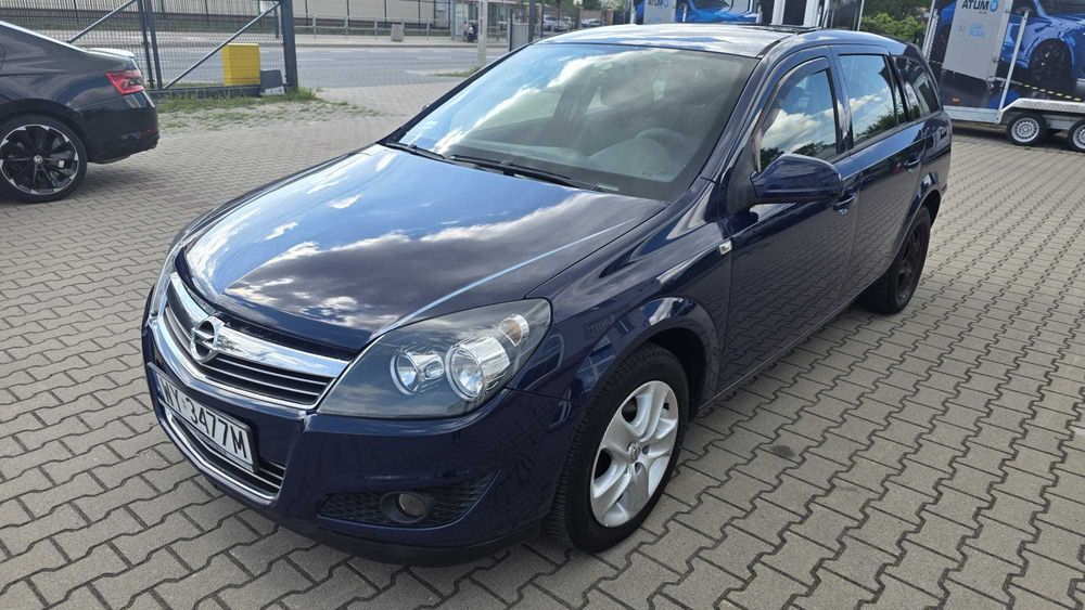 Opel Astra IV 2011 Kombi