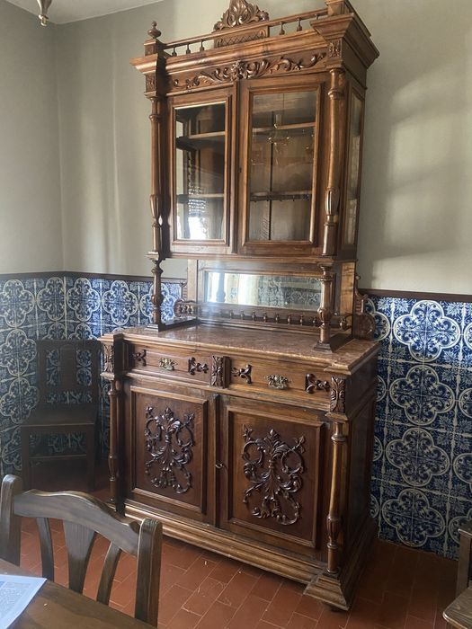 Móveis do século XIX, com marmore rosa original