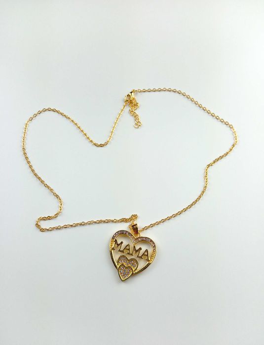 Nowy złoty naszyjnik zawieszką w kształcie serca i cyrkoniami MAMA