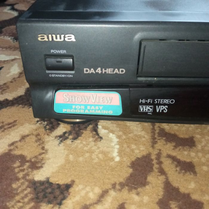 Відеомагнітофон Aiwa