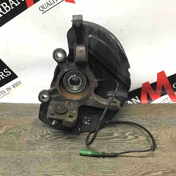 Поворотний кулак Range Rover, Jaguar, Land Rover, Mercedes