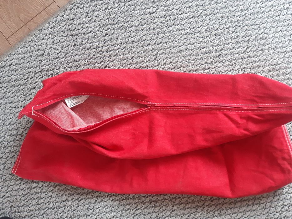 Pokrowiec grubszy na suwak. Ikea
