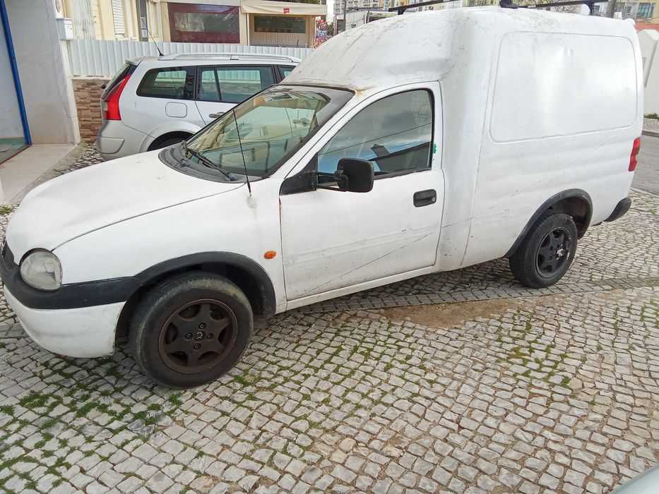 Carrinha Opel combo