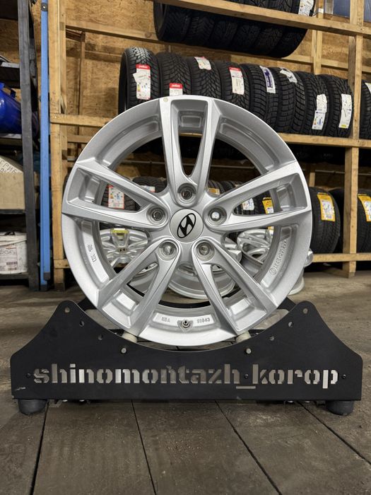 Литі диски кіа хюндай r16 5/114,3 6,5j et50 kia hyundai чудовий стан