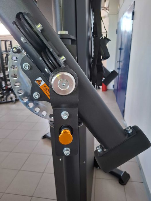 Wyciąg wielofunkcyjny dwuramienny RE8046