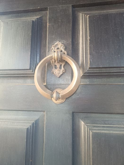 Porta mogno com fechadura