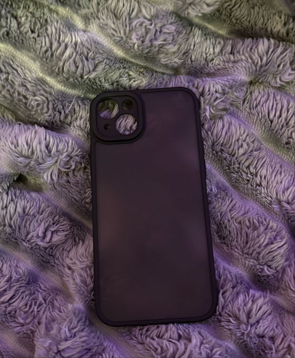 Чорний чохол на iPhone 14 Plus