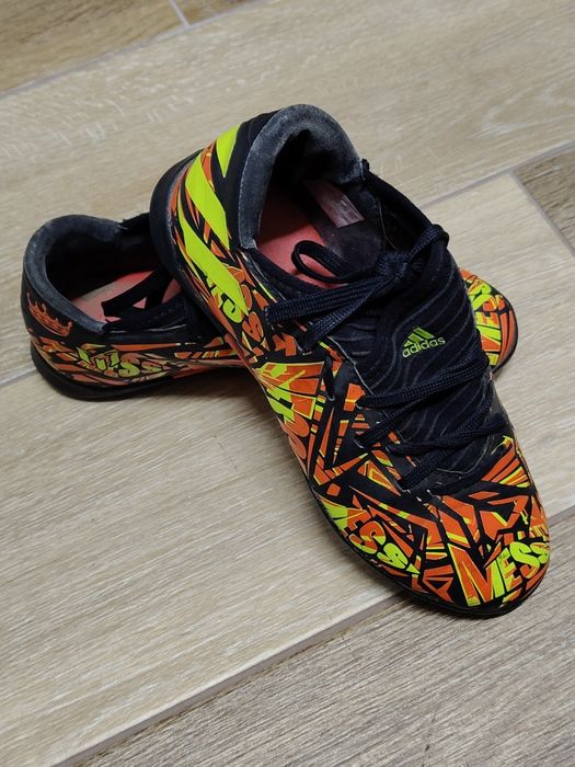Buty turfy Adidas Nemeziz Messi r.33,5