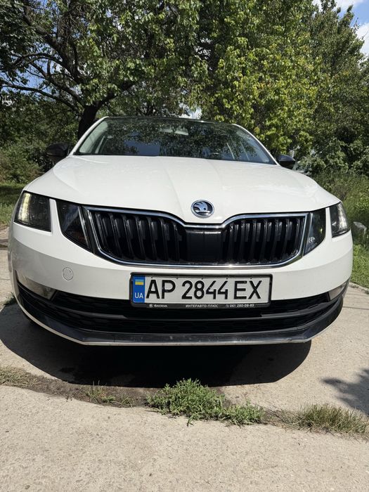 Продам машину Skoda Octavia , 1,6 , 2019 года