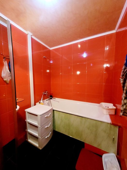 Будинок р-н Паперової фабрики всі зручності