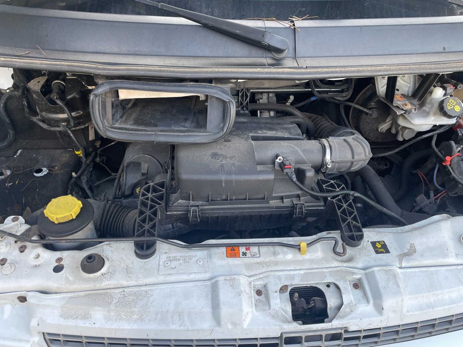 Ford Transit 2013 – 132.000 km – Bom Estado –  Nova Inspeção – Perfeito para Camper