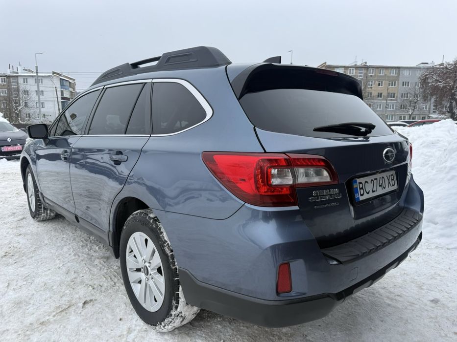 Subaru OUTBACK 2017r