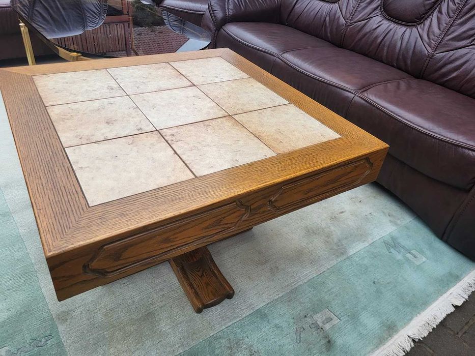 Solidna dębowa ława stolik z kafelkami Niemiec