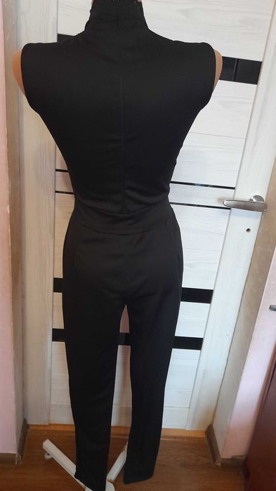 стильний комбінезон з чокером Boohoo