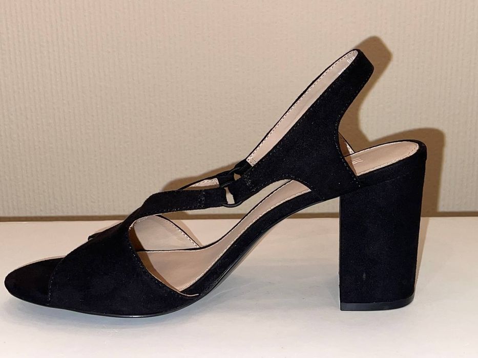 Босоножки замшевые H&M, р.39-40