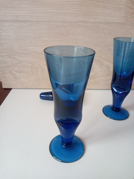 Продам графін стакани