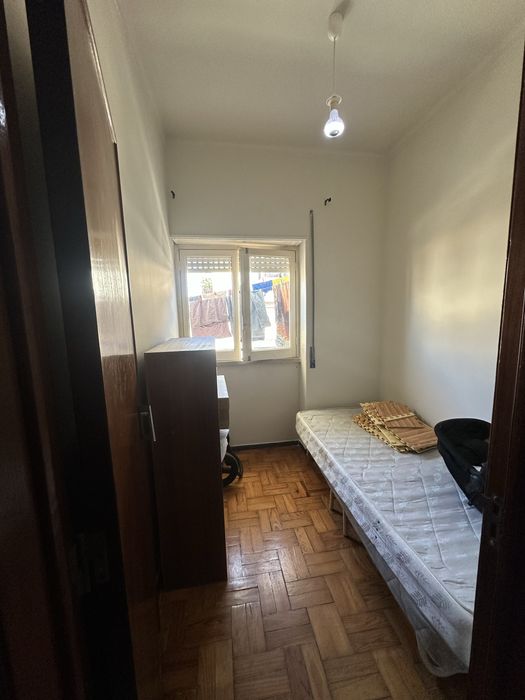 Quarto pra alugar