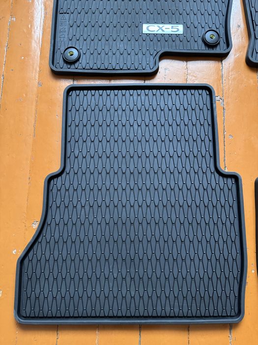 Килимки mazda CX-5  нові