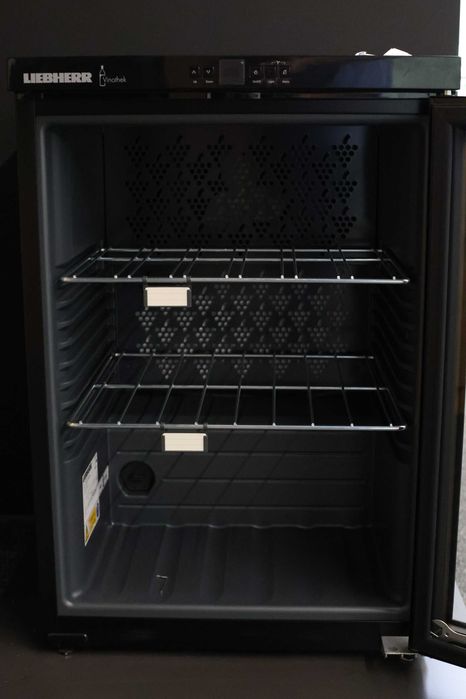 Chłodziarka do wina Liebherr WKb 1812 Ekspozycja/nieużywana/wyprzedaż