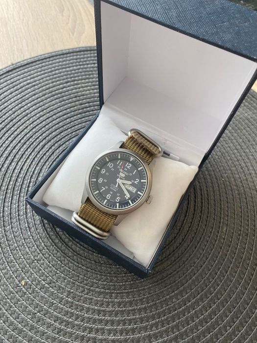 Zegarek Seiko 5 SNZG